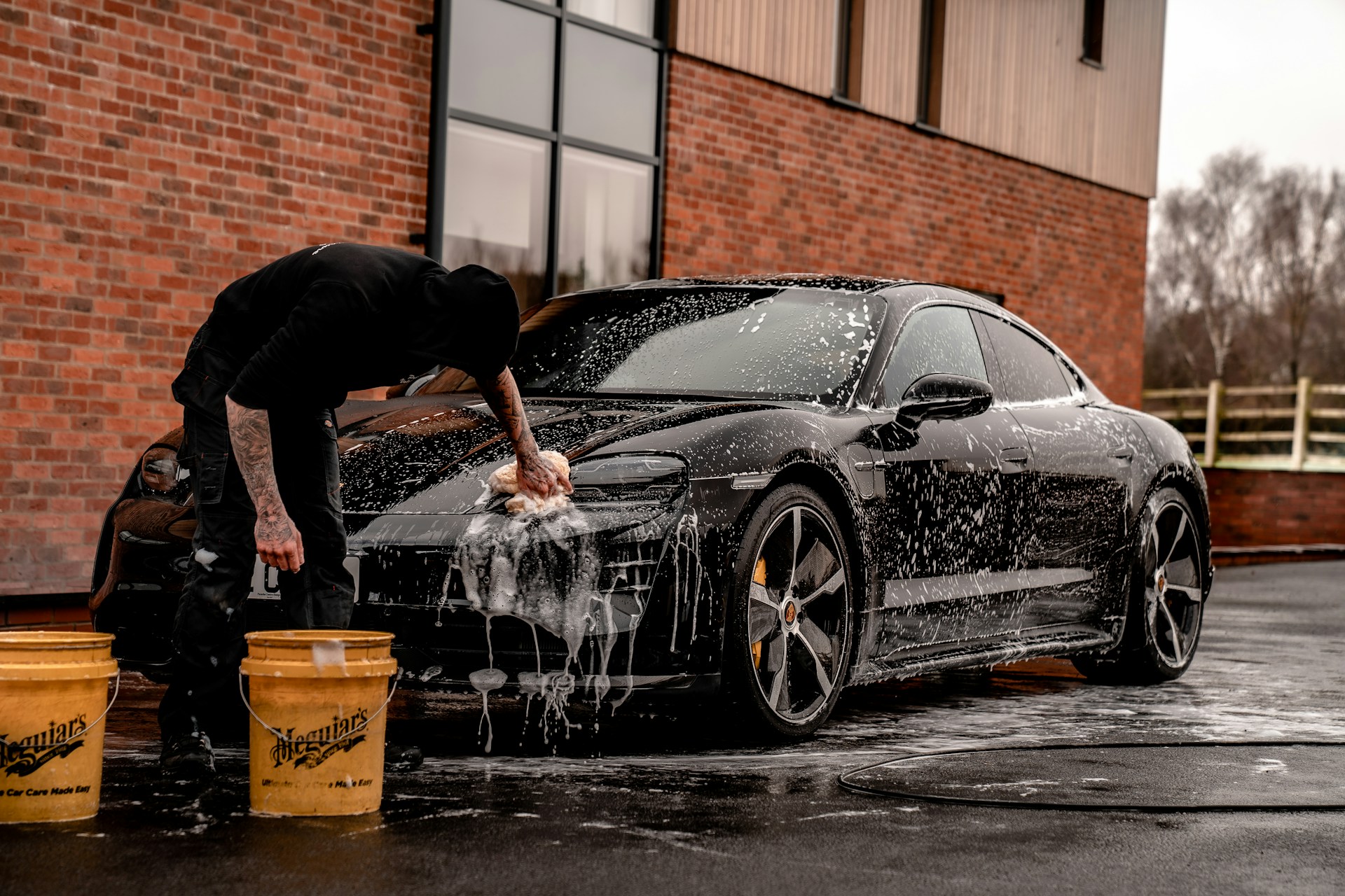 The Complete Guide to Jet Washing Your Driveway in the UK